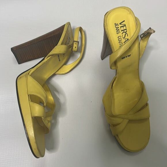 VERSACE LEATHER SANDALS SIZE 39‎ - Picture 2 of 8